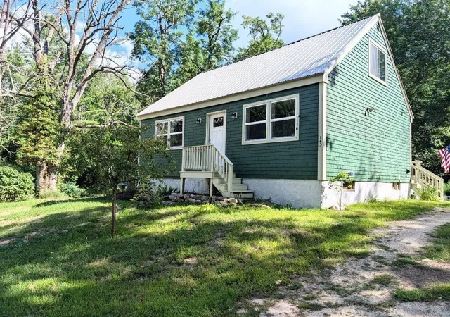 Photo 1 of Single family home for sale at 143 Town House Rd, Effingham, NH 03882 | MLS# 5095382 | Listing updated on 2026-09-03