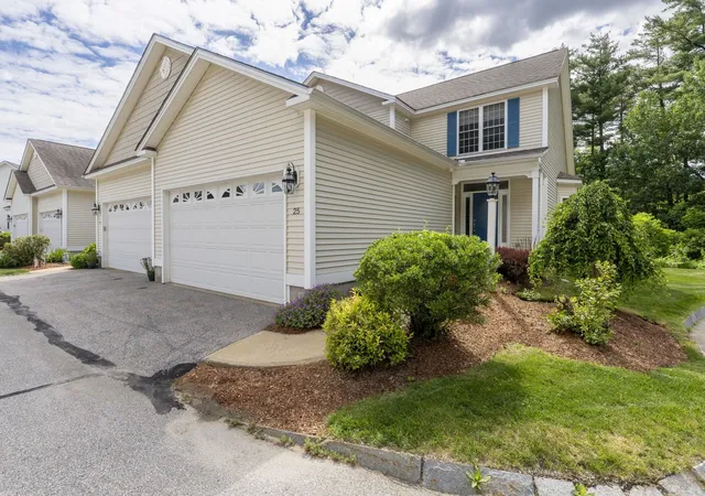 Homes for sale in Hooksett, NH | 34 Mammoth Rd #25, Hooksett, NH 03106 | MLS# 5095386