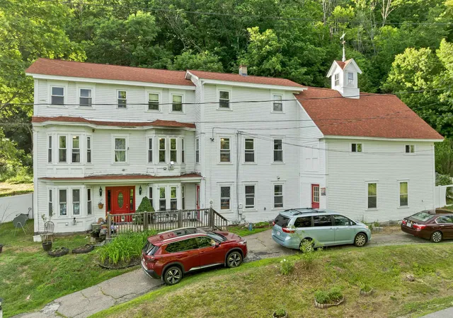 Homes for sale in Bristol, NH | 25 Cedar St, Bristol, NH 03222 | MLS# 5095389