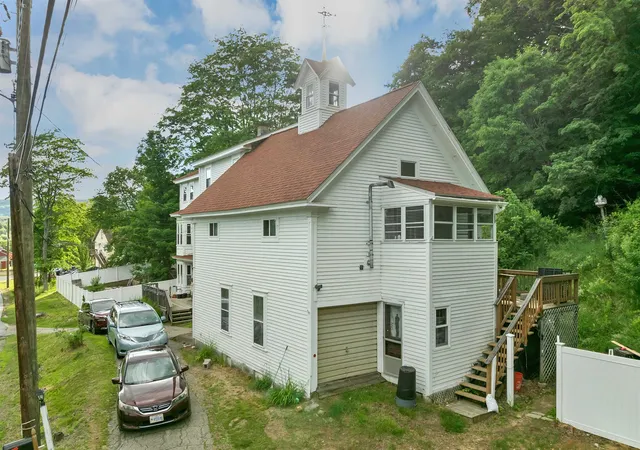 Homes for sale in Bristol, NH | 25 Cedar St, Bristol, NH 03222 | MLS# 5095389