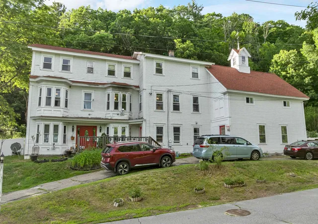 Homes for sale in Bristol, NH | 25 Cedar St, Bristol, NH 03222 | MLS# 5095389