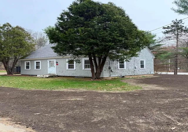 Homes for sale in Concord, NH | 31 Haines Rd, Concord, NH 03301 | MLS# 5095392