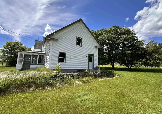 3rd image of 28 Stevens Loop, Lyndonville, VT 05851 | MLS# 5095397