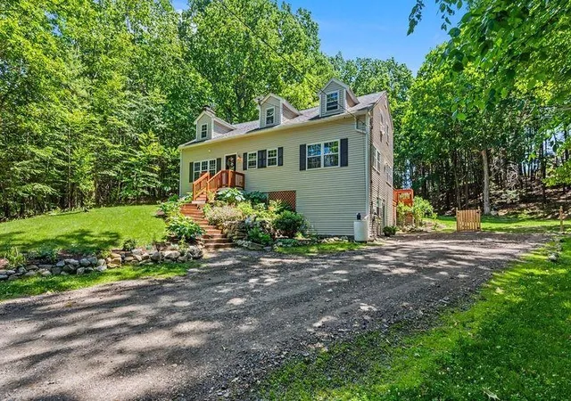 3rd image of 58 Heath St, Newton, NH 03858 | MLS# 5095398