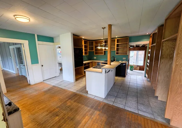 5th image of 2325 Vt Rte 215, Cabot, VT 05647 | MLS# 5095409