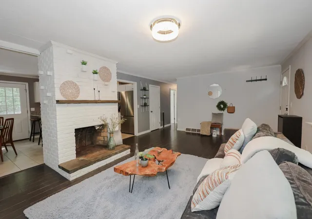Homes for sale in Derry, NH | 105 Kilrea Rd, Derry, NH 03038 | MLS# 5095418