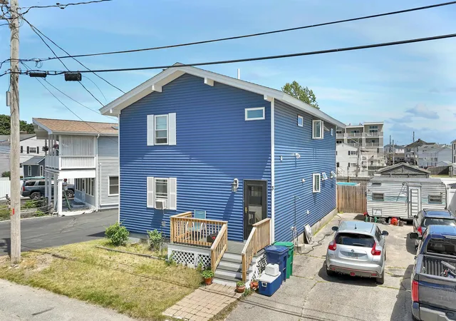 Photo 3 of House for sale at 3 Harris Ave, Hampton, NH 03842 | MLS# 5095423 | Listing updated on 2026-09-18