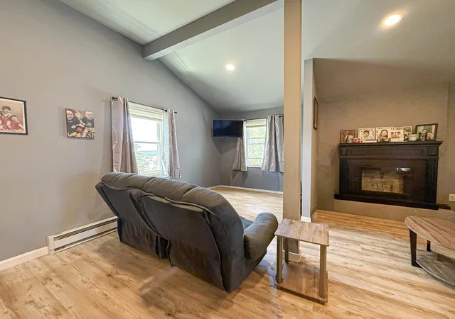 Photo 4 of House for sale at 3 Harris Ave, Hampton, NH 03842 | MLS# 5095423 | Listing updated on 2026-09-18