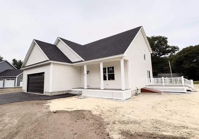 Photo 3 of Single family home for sale at 107 Sewalls Falls Rd, Concord, NH 03301 | MLS# 5095424 | Listing updated on 2026-09-18