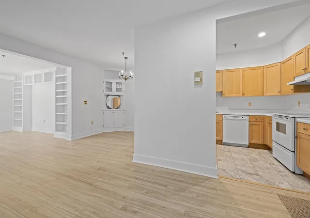 Homes for sale in Hanover, NH | 53 Lyme Rd #10, Hanover, NH 03755 | MLS# 5095428