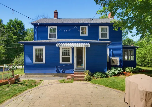 Photo 2 of Single family home for sale at 2 Garden St, Somersworth, NH 03878 | MLS# 5095430 | Listing updated on 2026-07-26