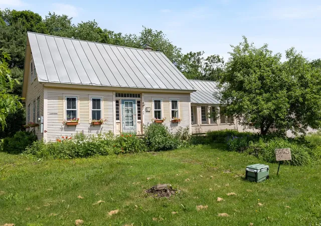 Photo 1 of Single family home for sale at 71 Eagle Peak Rd, Randolph, VT 05060 | MLS# 5095432 | Listing updated on 2026-08-19