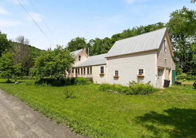 Photo 2 of Single family home for sale at 71 Eagle Peak Rd, Randolph, VT 05060 | MLS# 5095432 | Listing updated on 2026-08-19