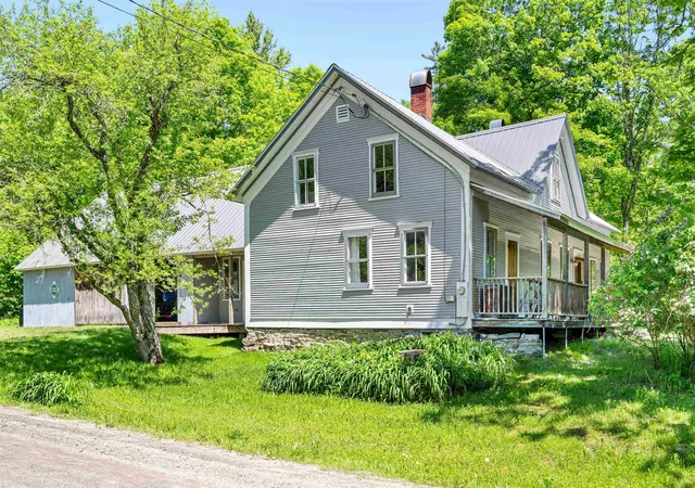 3rd image of 1670 Crooks Rd, Eden, VT 05652 | MLS# 5095442