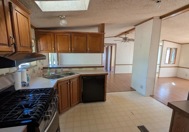 5th image of 545 Elm St #34, Milford, NH 03055 | MLS# 5095463
