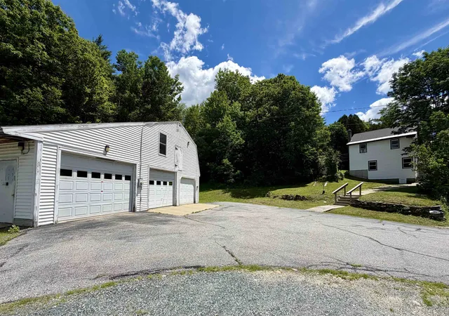 Photo 1 of Single family home for sale at 892 South Main St, Newport, NH 03773 | MLS# 5095475 | Listing updated on 2026-07-08