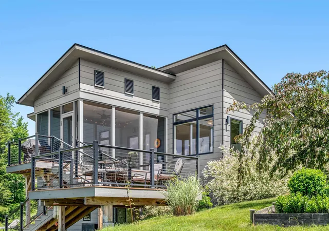 3rd image of 532 Mountain Estates Dr, Hyde Park, VT 05655 | MLS# 5095476