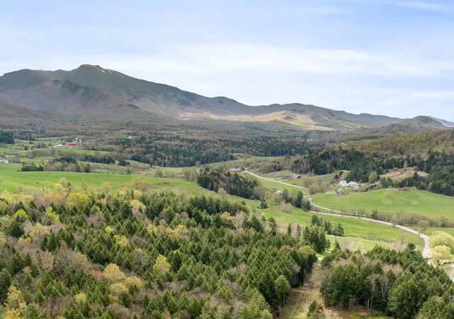 4th image of 977 Lower Pleasant Valley Rd, Cambridge, VT 05444 | MLS# 5095478