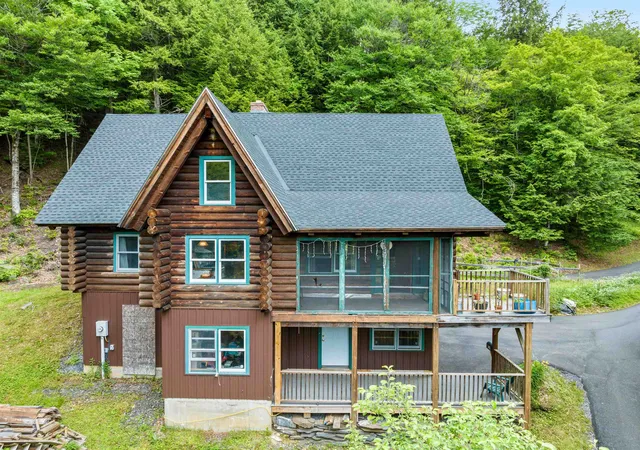 1st image of 384 West St, Randolph, VT 05060 | MLS# 5095480