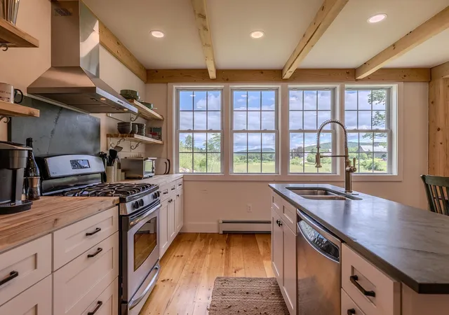 Photo 3 of Single family home for sale at 3208 Green Mountain Turnpike, Chester, VT 05143 | MLS# 5095486 | Listing updated on 2026-09-14
