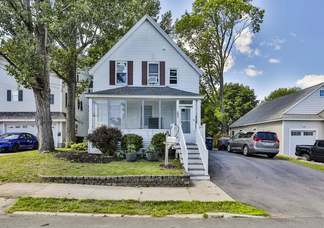 2nd image of 101 Blossom St, Nashua, NH 03060 | MLS# 5095492