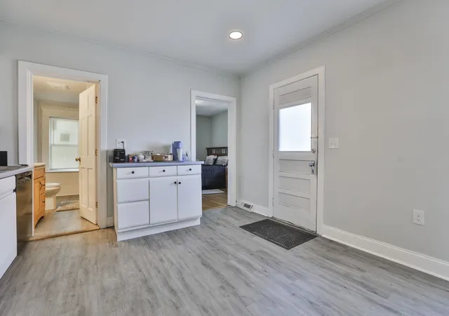 3rd image of 101 Blossom St, Nashua, NH 03060 | MLS# 5095492