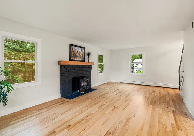 Homes for sale in South Burlington, VT | 180 Laurel Hill Dr, South Burlington, VT 05405 | MLS# 5095500