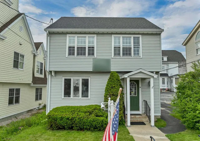 1st image of 16 Depot St, Wolfeboro, NH 03894 | MLS# 5095502