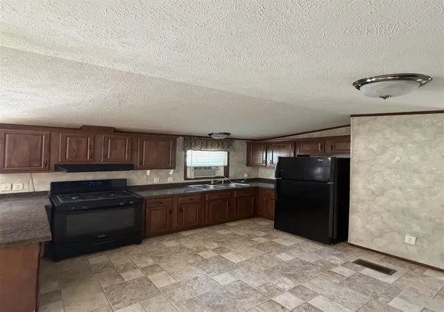 3rd image of 75 S Policy St #51, Salem, NH 03079 | MLS# 5095504