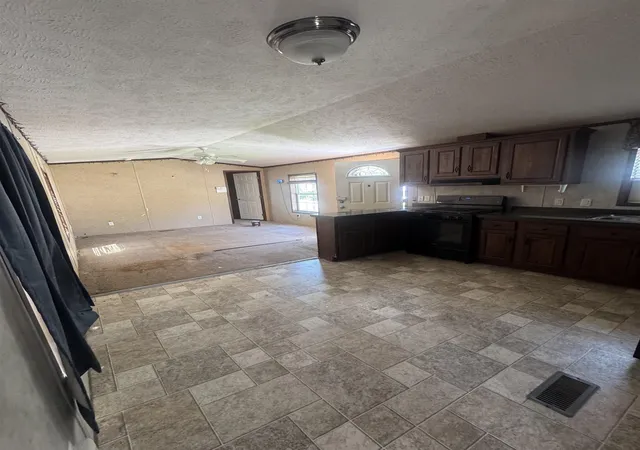 5th image of 75 S Policy St #51, Salem, NH 03079 | MLS# 5095504