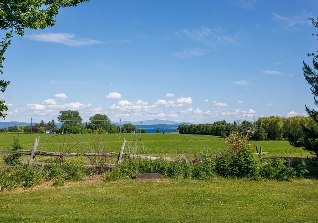 5th image of 2687 Us Route 2, North Hero, VT 05474 | MLS# 5095514