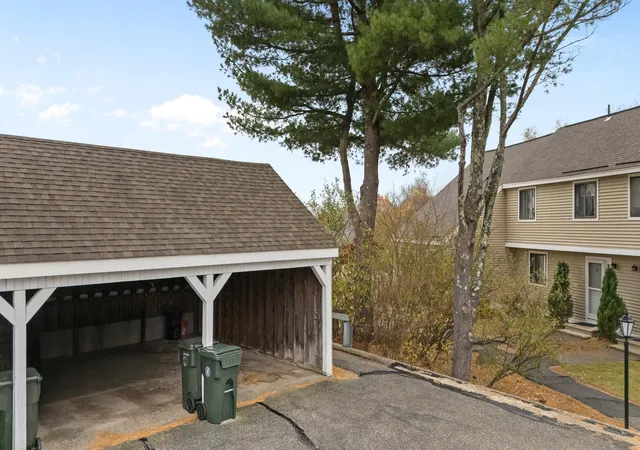 Homes for sale in Londonderry, NH | 69 Bayberry Ln, Londonderry, NH 03053 | MLS# 5095515