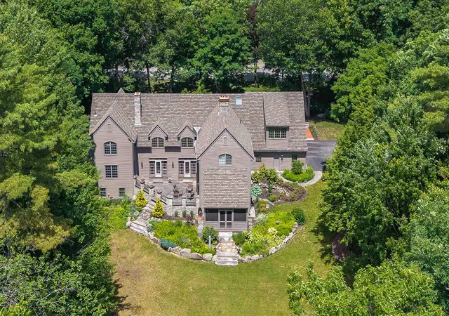 2nd image of 63 Ridge Rd, Concord, NH 03301 | MLS# 5095521
