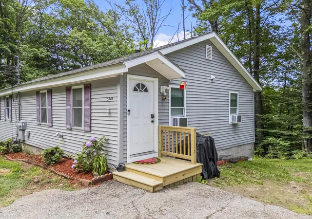 3rd image of 584 Chestnut Hill Rd, Farmington, NH 03835 | MLS# 5095522