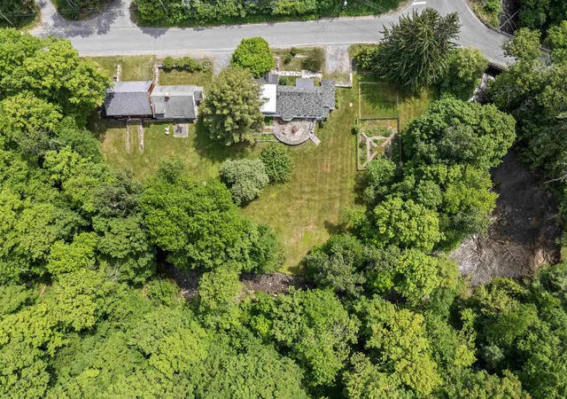 60th image of 323 Turnpike Rd, Norwich, VT 05055 | MLS# 5095533