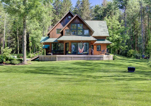 1st image of 422 West Shore Rd, South Hero, VT 05486 | MLS# 5095535