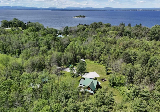 60th image of 422 West Shore Rd, South Hero, VT 05486 | MLS# 5095535