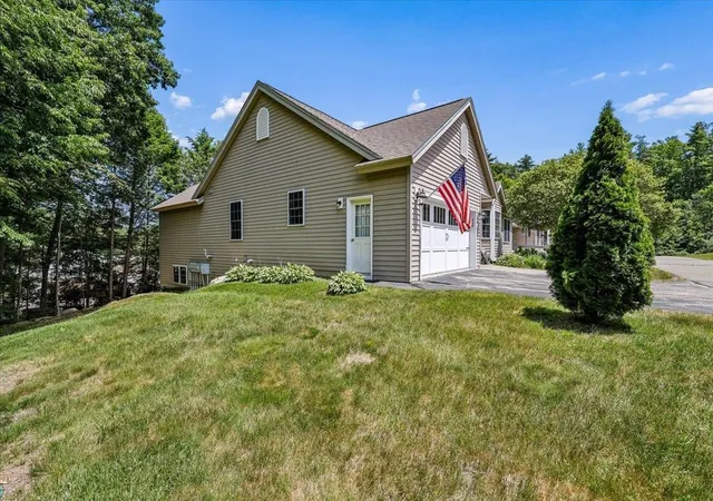Homes for sale in Hampstead, NH | 14 Aspen Dr, Hampstead, NH 03826 | MLS# 5095541