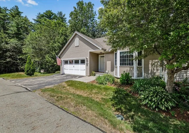 Homes for sale in Hampstead, NH | 14 Aspen Dr, Hampstead, NH 03826 | MLS# 5095541