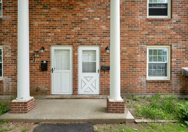 Homes for sale in South Burlington, VT | 425 Dorset St #19, South Burlington, VT 05403 | MLS# 5095544