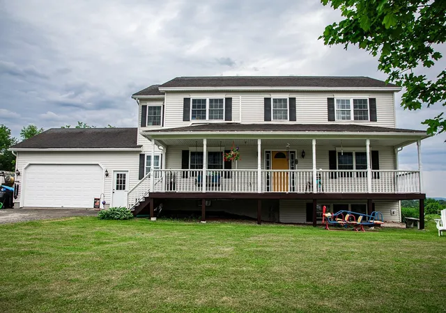 1st image of 42 Old Academy St, Fairfax, VT 05454 | MLS# 5095549