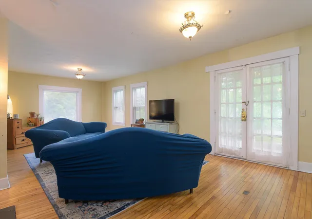 Homes for sale in Chester, VT | 81 Main St, Chester, VT 05143 | MLS# 5095551