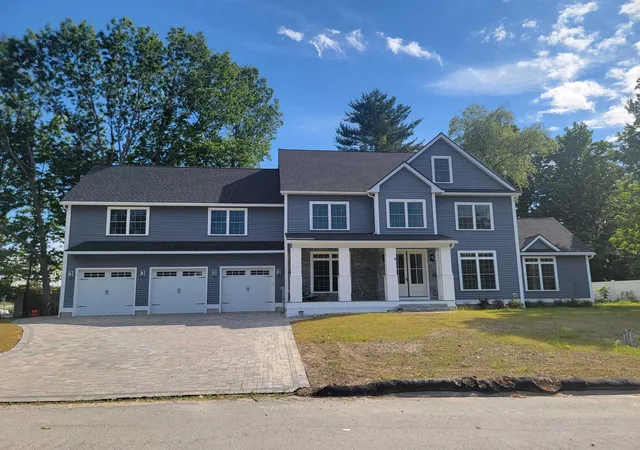 Photo 1 of Single family home for sale at 9 Zeland Dr, Dover, NH 03820 | MLS# 5095562 | Listing updated on 2026-07-24