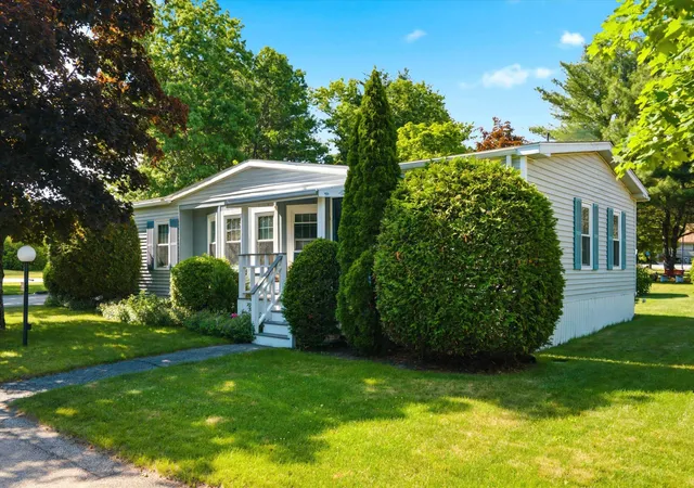 1st image of 163 Donald Dr, Goffstown, NH 03045 | MLS# 5095571