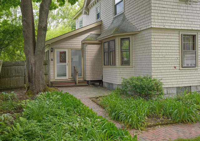 3rd image of 151 Lafayette Rd #1, Portsmouth, NH 03801 | MLS# 5095586