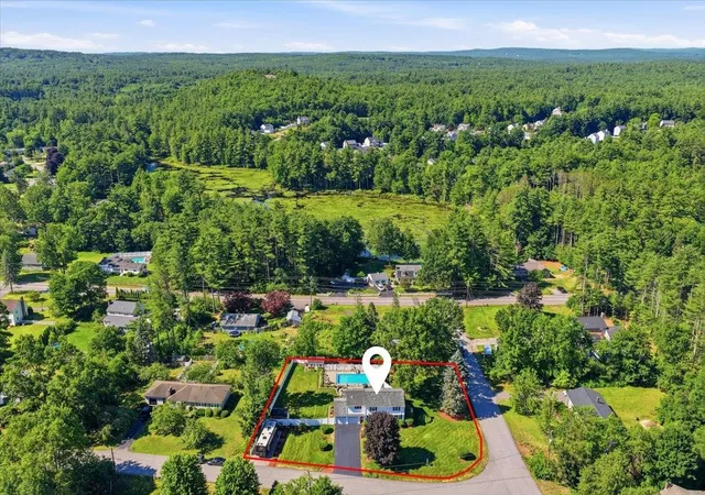 3rd image of 1 Valleyview Dr, Merrimack, NH 03054 | MLS# 5095593