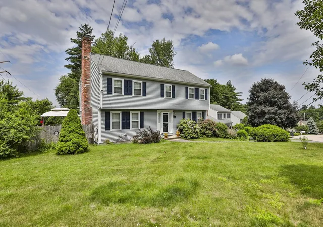 1st image of 4 Spindlewick Dr, Nashua, NH 03062 | MLS# 5095597