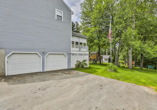 5th image of 4 Spindlewick Dr, Nashua, NH 03062 | MLS# 5095597