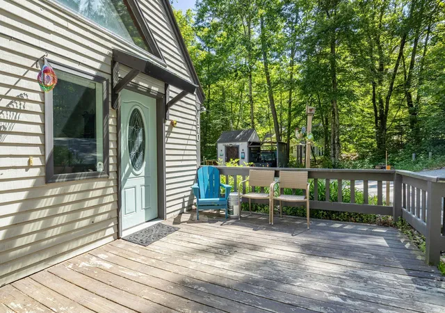 Photo 3 of Single family home for sale at 170 Mountain View Dr, Conway, NH 03818 | MLS# 5095602 | Listing updated on 2026-06-23