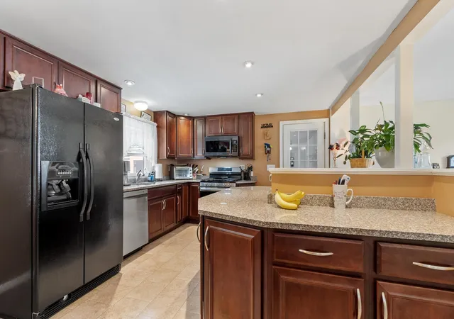 5th image of 13 Asbury St, Salem, NH 03079 | MLS# 5095618